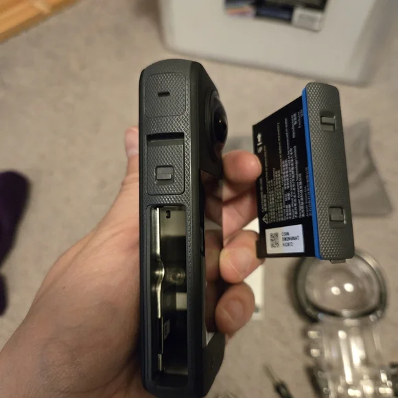 Insta360 X3 Camera - Picture 3 of 7